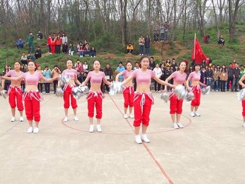 beat365在线体育官网登录入口积极备战“谭山杯”篮球赛