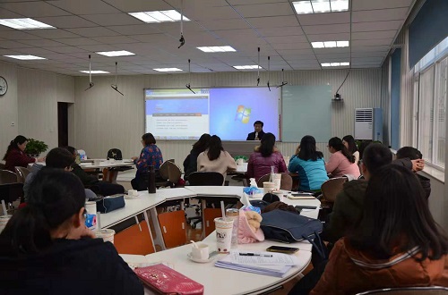 beat365在线体育官网登录入口举办“混合式教学背景下的网络空间建设”教学沙龙活动