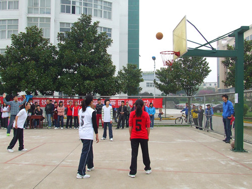 beat365在线体育官网登录入口积极备战“谭山杯”篮球赛