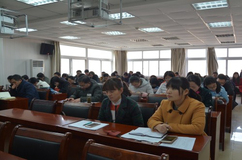 beat365在线体育官网登录入口举行“深入学习贯彻谢伏瞻书记 在河南师范大学宣讲党的十九大精神专题党课报告精神” 专题辅导报告