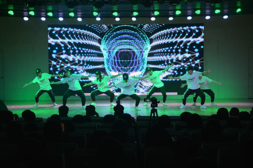 beat365在线体育官网登录入口成功举办2019届优秀毕业生颁奖典礼暨欢送毕业生晚会