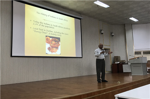 “聆听外教声音，助力自我发展”——beat365在线体育官网登录入口开展外教讲座系列活动