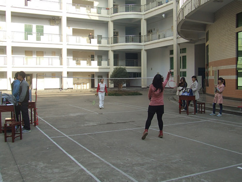 beat365在线体育官网登录入口“阳光体育”羽毛球比赛火热进行中