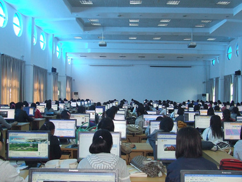 beat365在线体育官网登录入口新生入学教育火热进行中